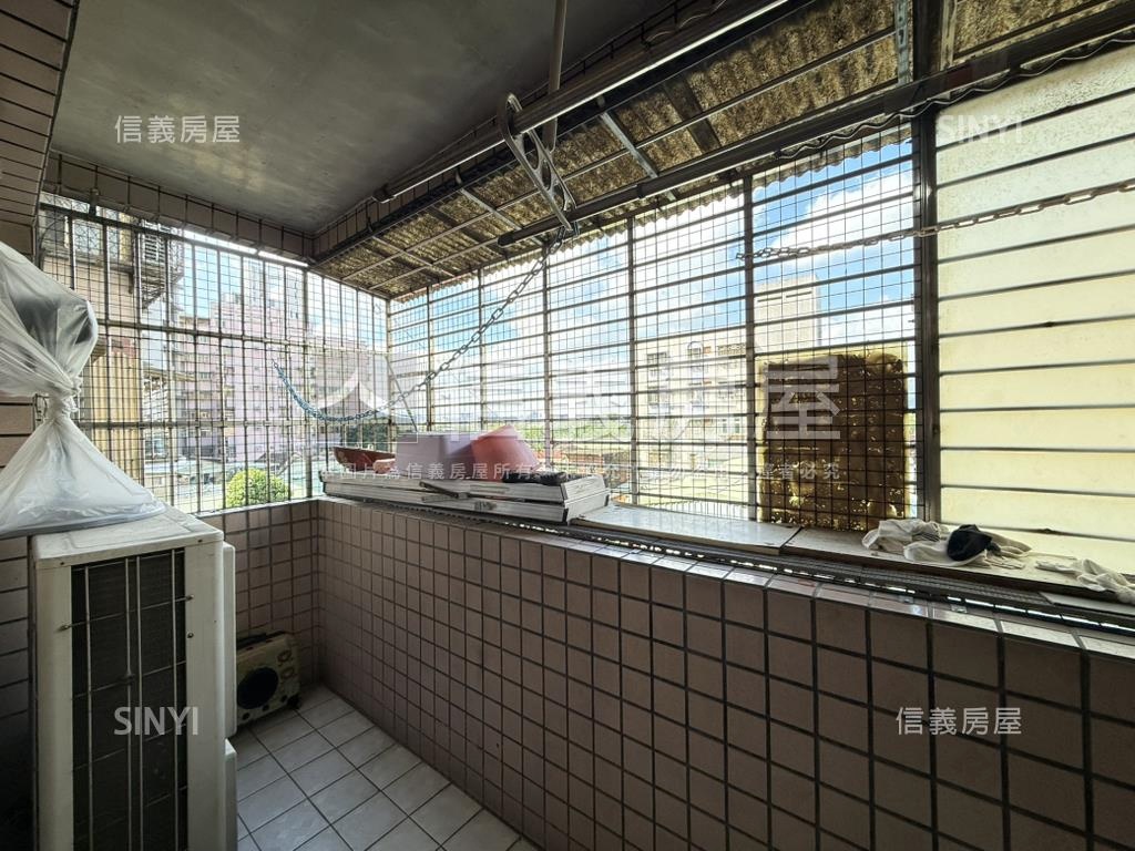 新接。中央路三房美廈房屋室內格局與周邊環境