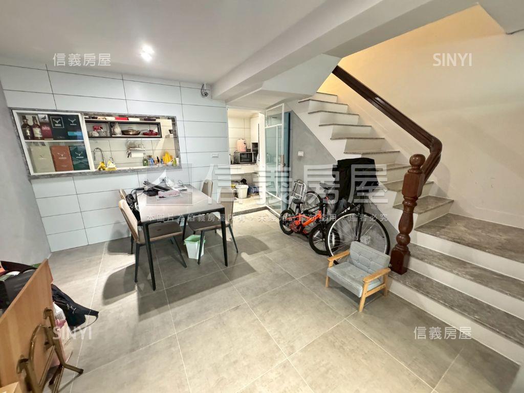 專任！設計師的家五房別墅房屋室內格局與周邊環境