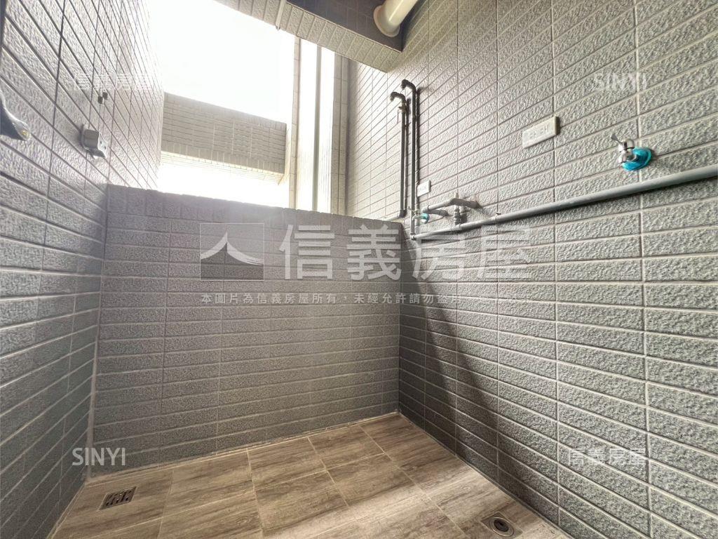 中山富域全新三房平車房屋室內格局與周邊環境