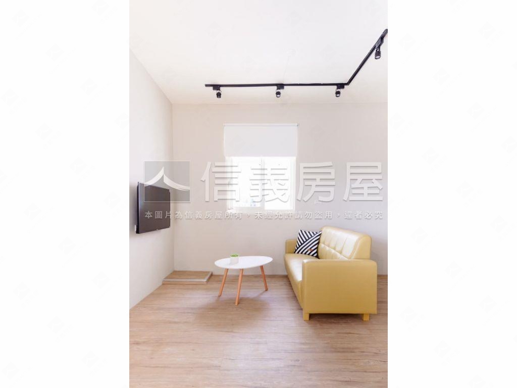 英專精裝十套高投報房屋室內格局與周邊環境