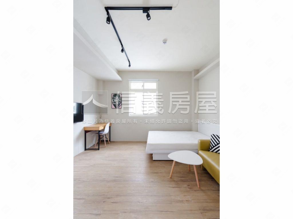 英專精裝十套高投報房屋室內格局與周邊環境