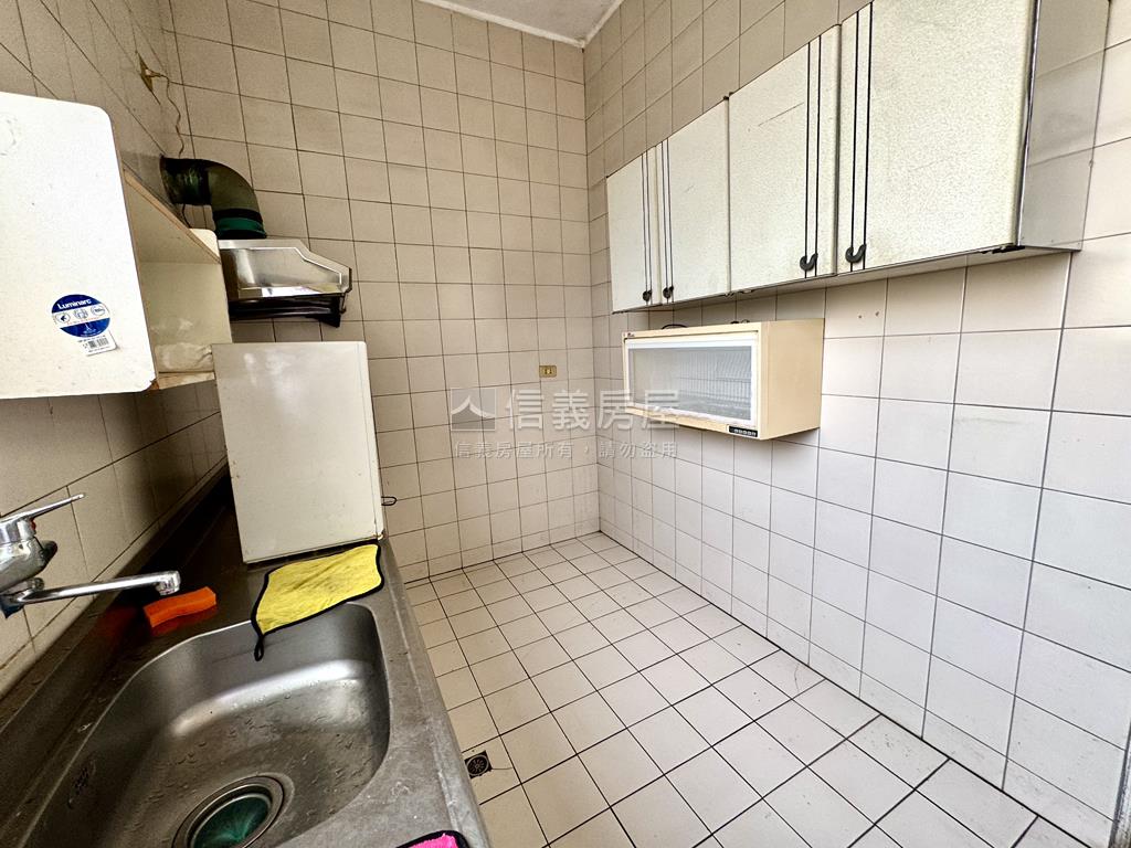 光華二街透天房屋室內格局與周邊環境