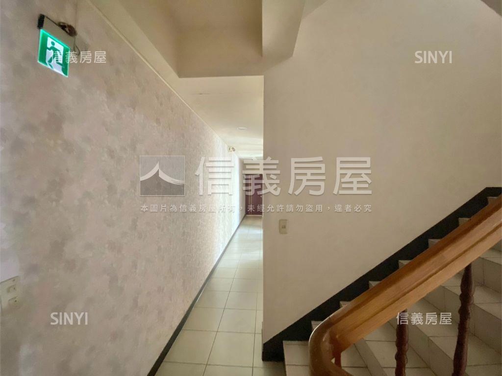 漢口路朝南黃金店面透套房屋室內格局與周邊環境