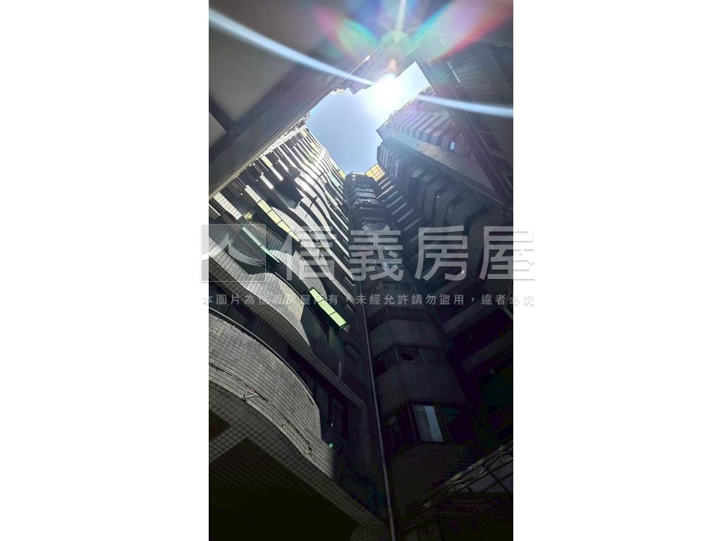 前金區辦公室貳房屋室內格局與周邊環境
