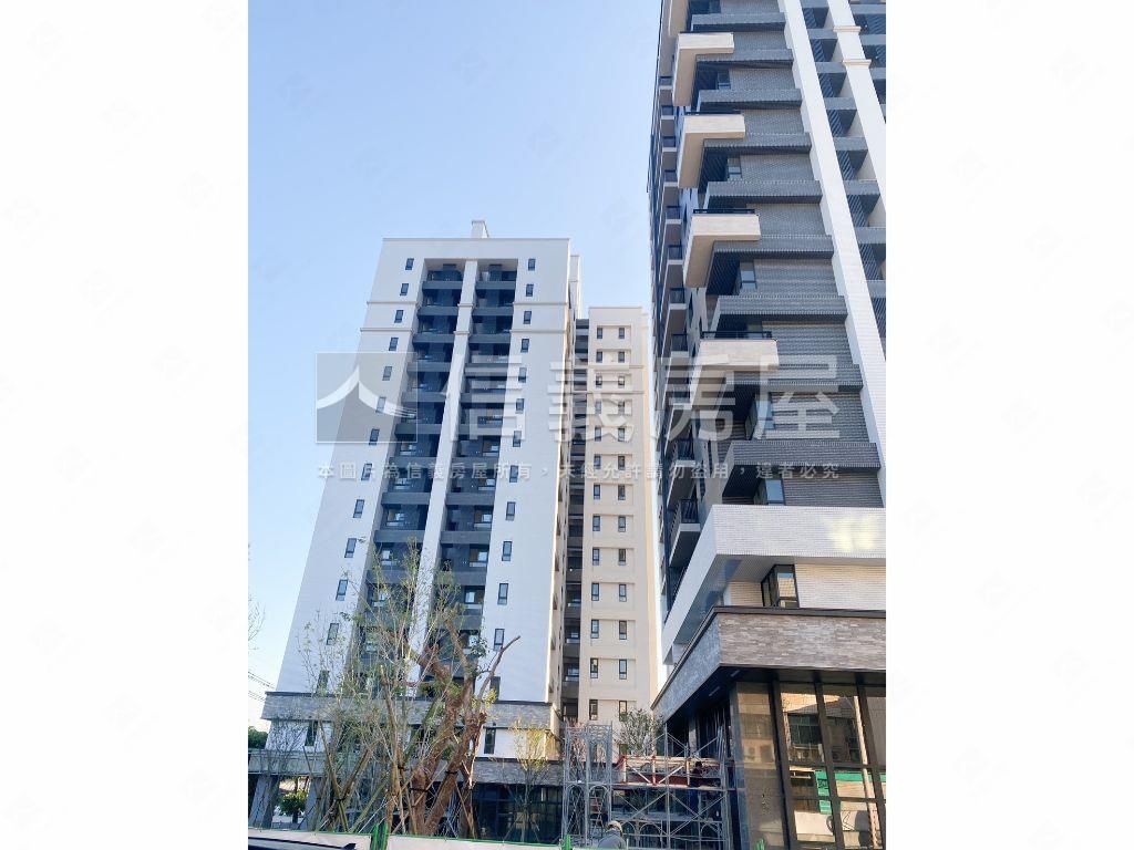 久樘花漾天鵝Ａ１三房平車房屋室內格局與周邊環境