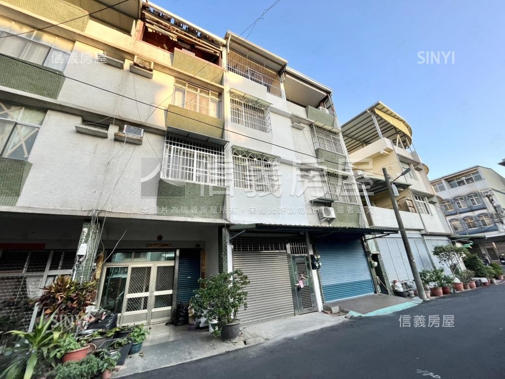 近文山騎樓美透天房屋室內格局與周邊環境