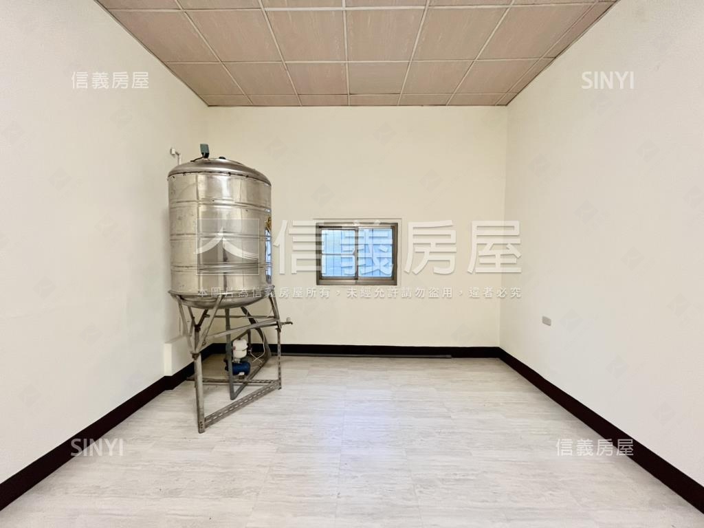近文山騎樓美透天房屋室內格局與周邊環境