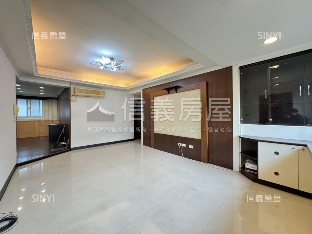 麗山國中學區公寓房屋室內格局與周邊環境