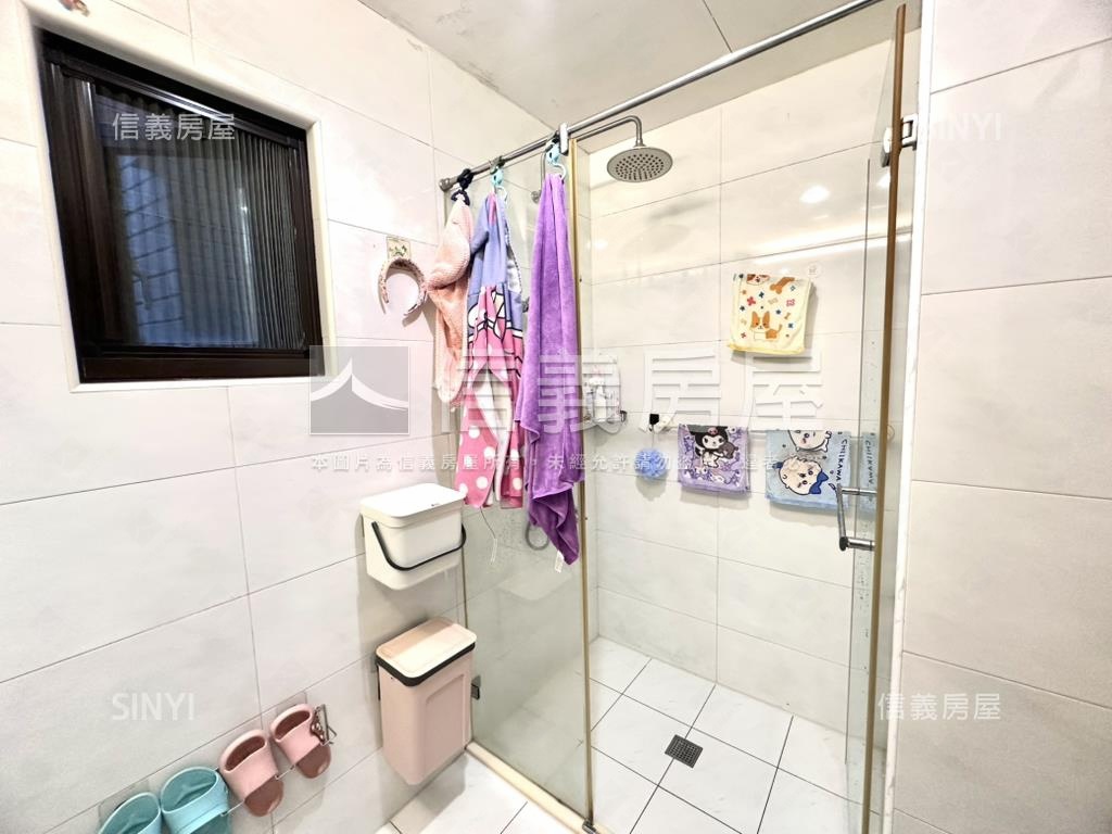 現代金典兩房車位房屋室內格局與周邊環境