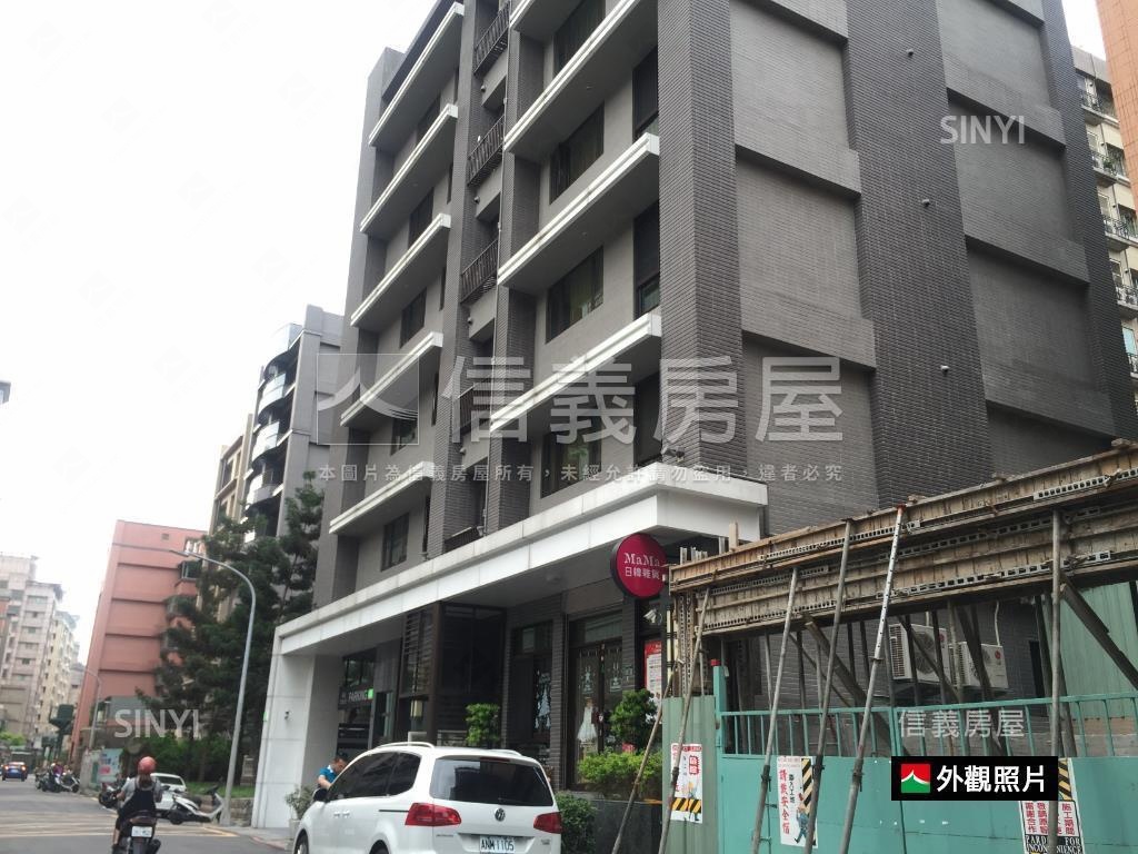 現代金典兩房車位房屋室內格局與周邊環境