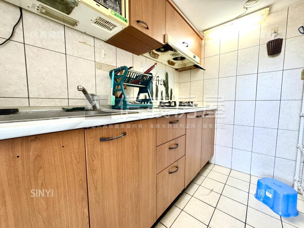 稀有釋出高巢社區房屋室內格局與周邊環境