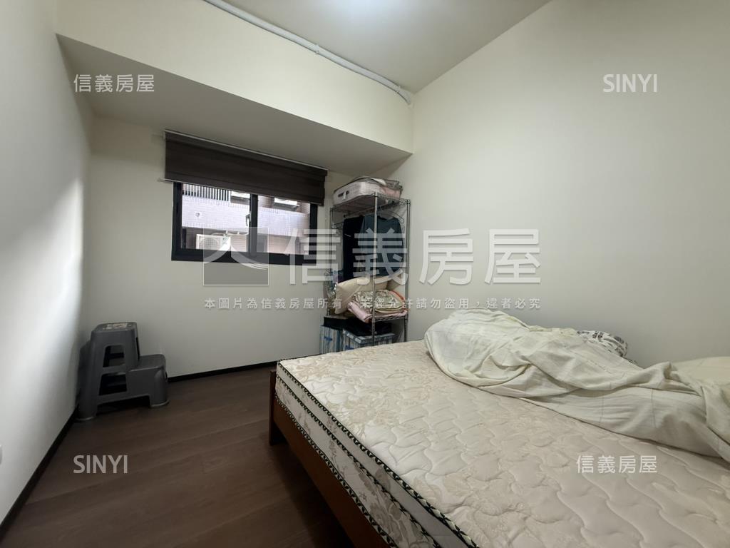 鳳止高梧大三房雙平車房屋室內格局與周邊環境