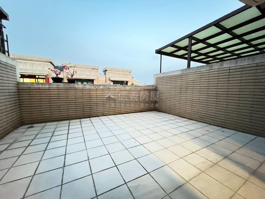 八展首富宜居美別墅房屋室內格局與周邊環境