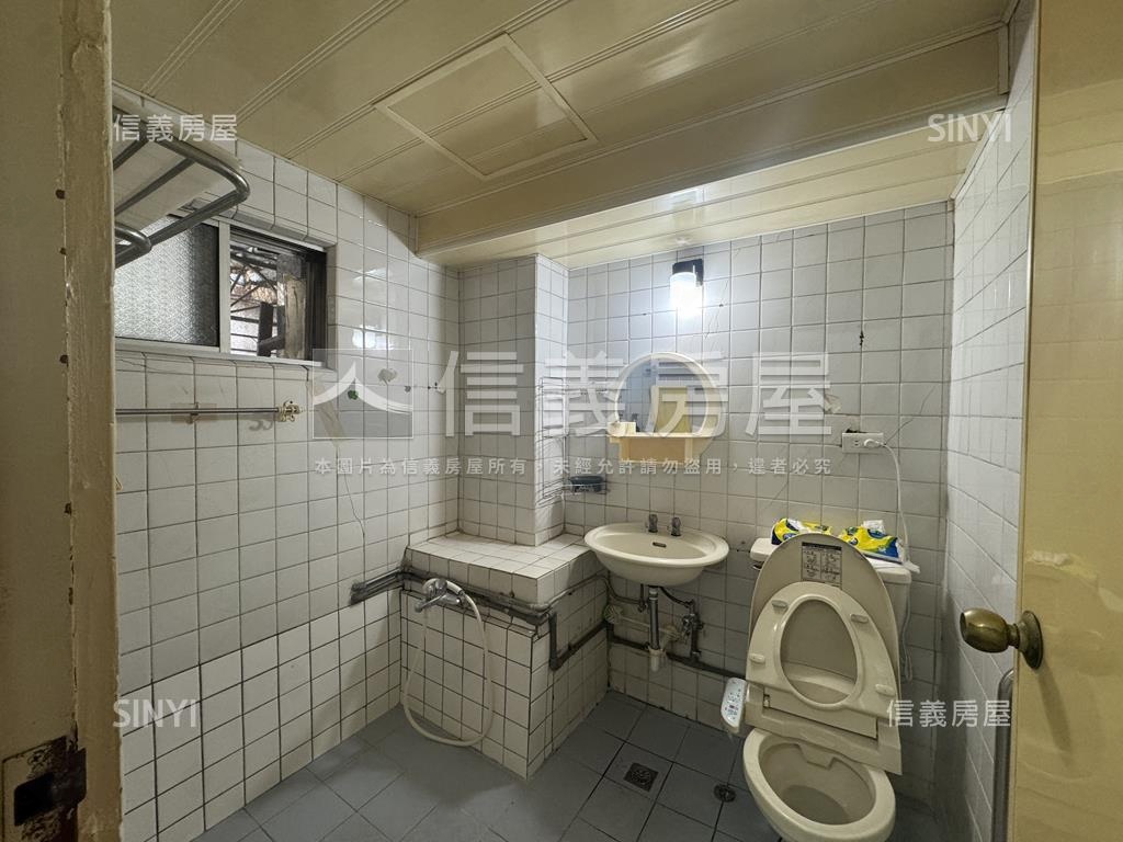 青年公園漂亮邊間房屋室內格局與周邊環境