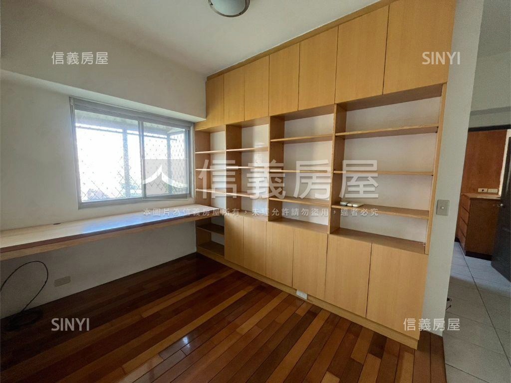 劍橋河景高樓２＋１房屋室內格局與周邊環境