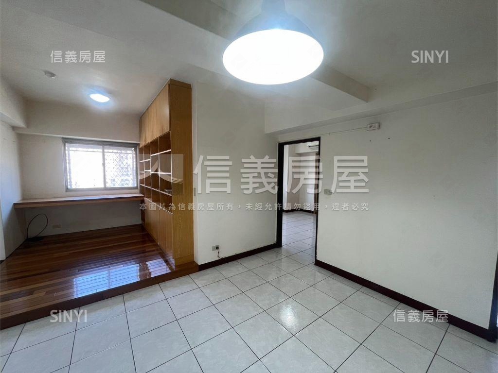 劍橋河景高樓２＋１房屋室內格局與周邊環境