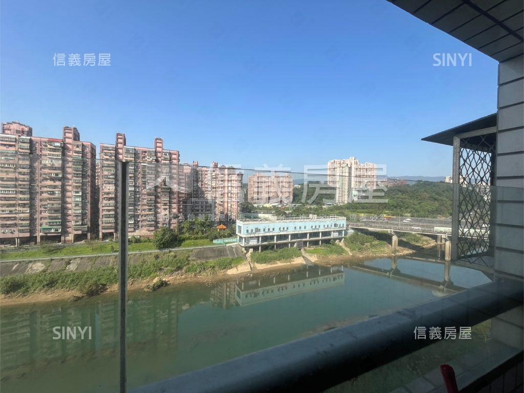 劍橋河景高樓２＋１房屋室內格局與周邊環境