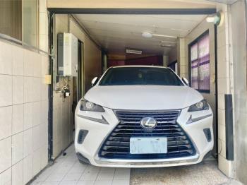公寓一樓現況有車庫