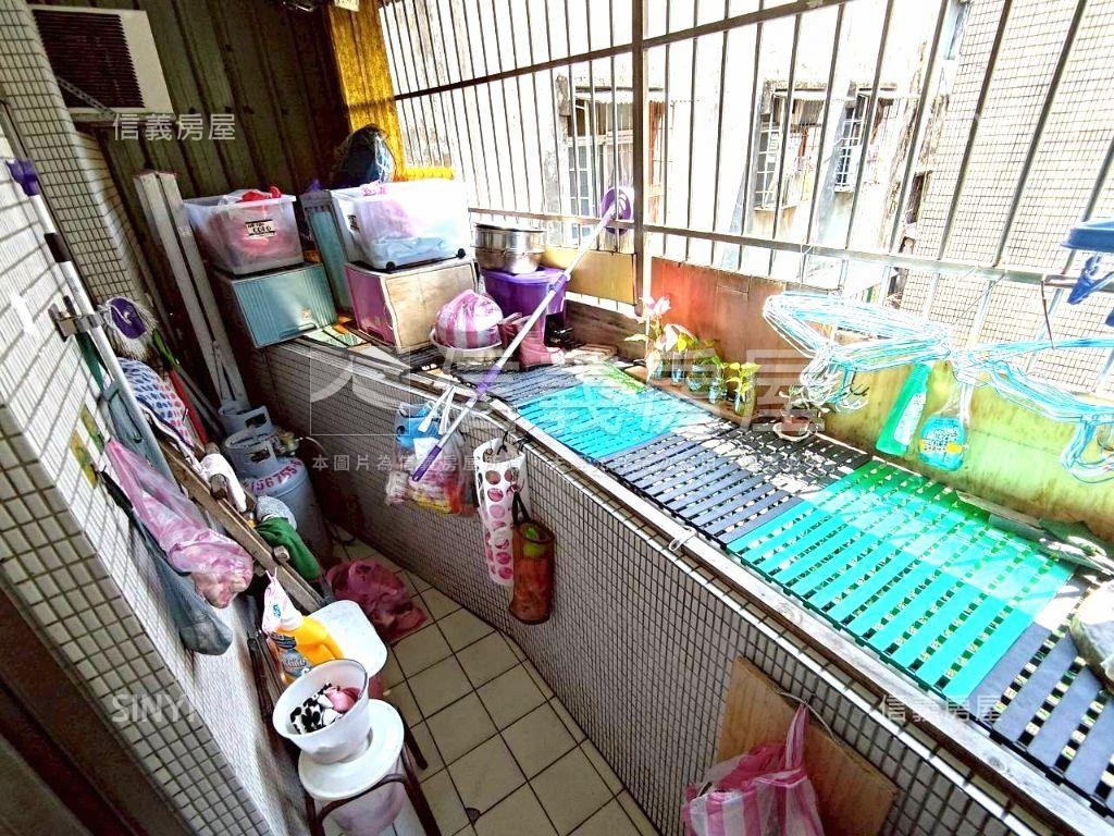 安康路二段３房美寓房屋室內格局與周邊環境