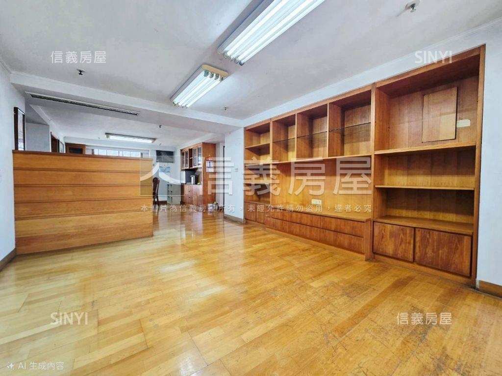 河景首排單戶大四房雙車位房屋室內格局與周邊環境