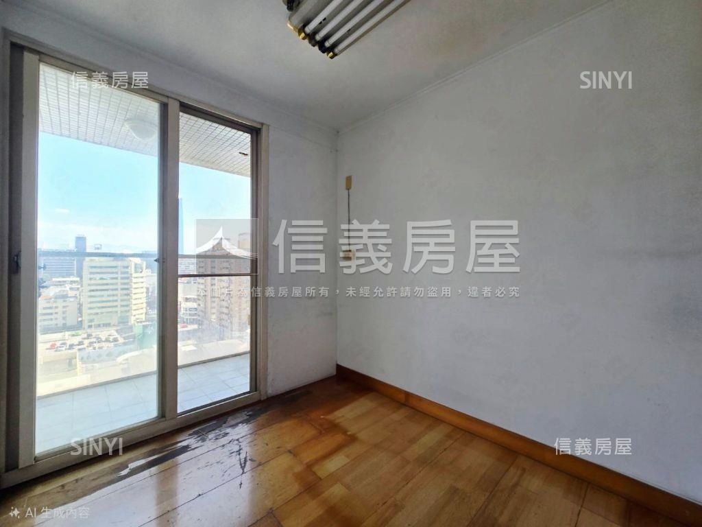 河景首排單戶大四房雙車位房屋室內格局與周邊環境