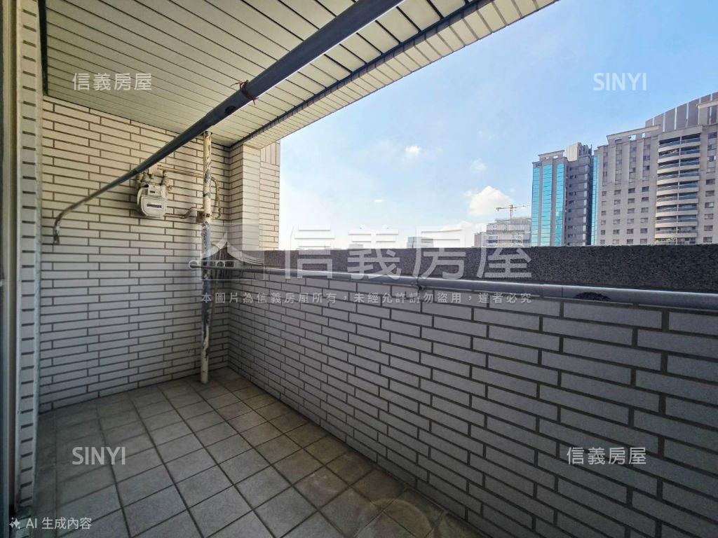 河景首排單戶大四房雙車位房屋室內格局與周邊環境