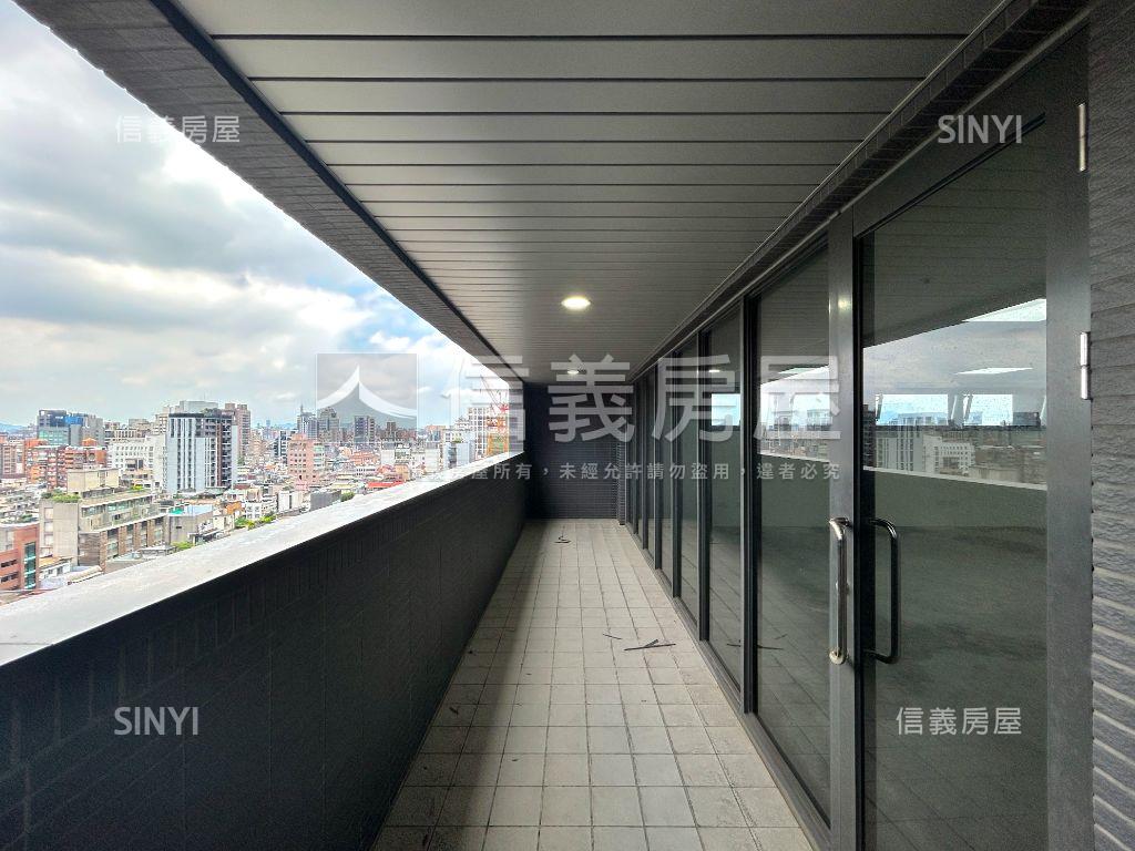 東區頂峰景觀商辦房屋室內格局與周邊環境