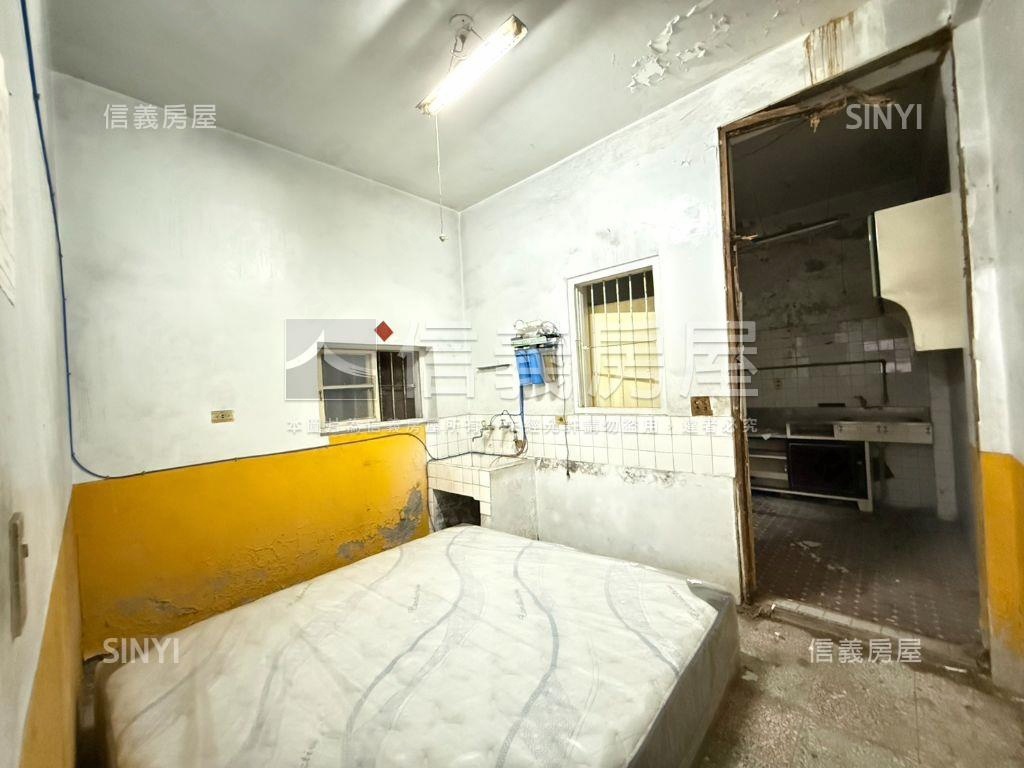 東區大地坪６２坪改建老宅房屋室內格局與周邊環境