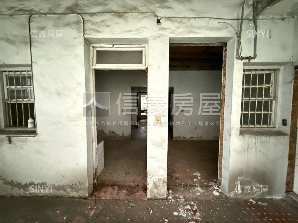 東區大地坪６２坪改建老宅房屋室內格局與周邊環境