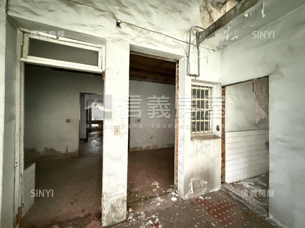 東區大地坪６２坪改建老宅房屋室內格局與周邊環境