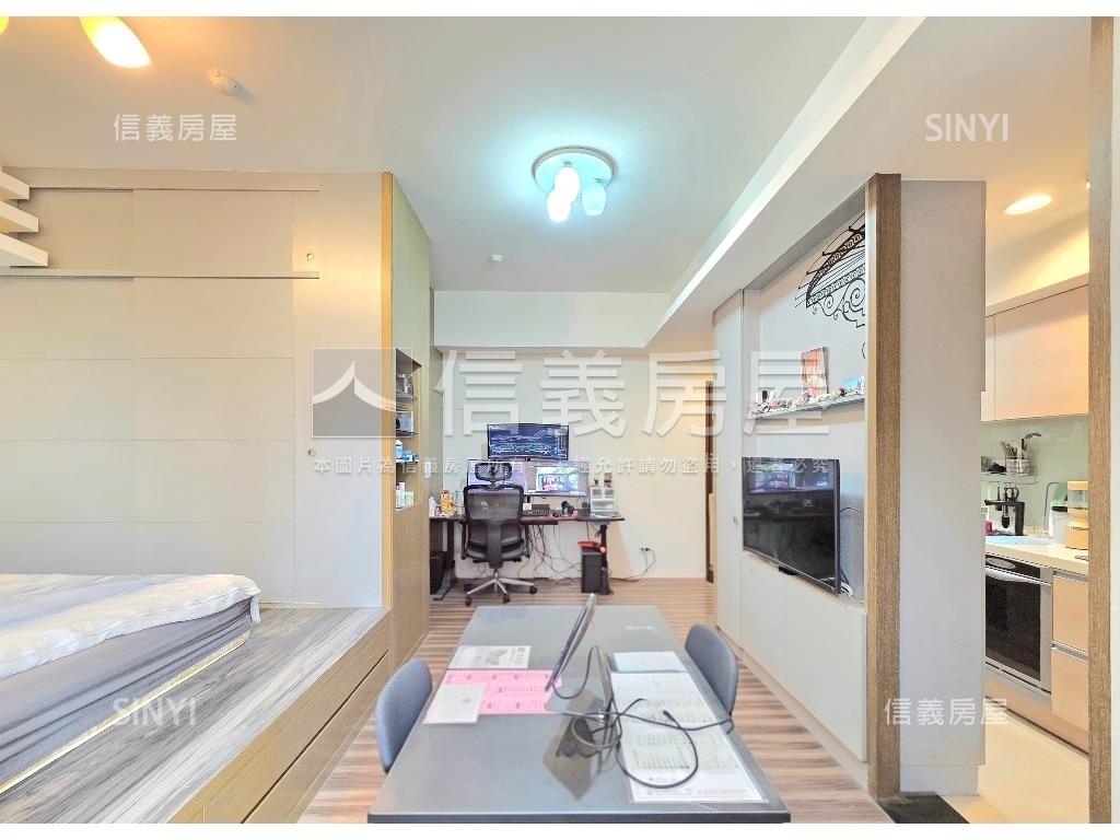 專任漂亮花園邊間美屋房屋室內格局與周邊環境