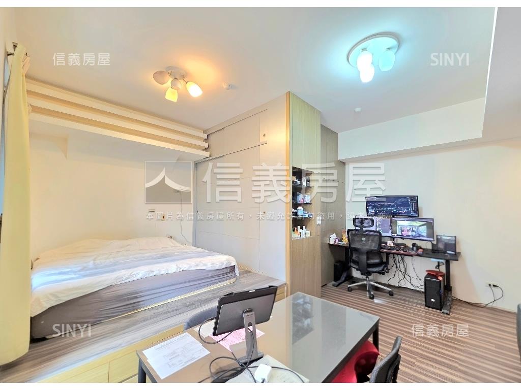 專任漂亮花園邊間美屋房屋室內格局與周邊環境