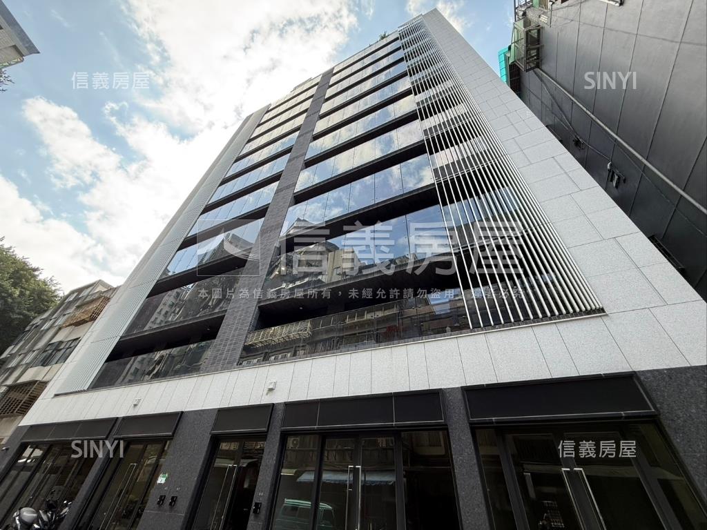 晴光商圈人潮面寬店面房屋室內格局與周邊環境