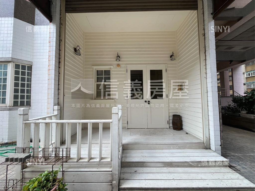 文化國小旁美感挑高３房房屋室內格局與周邊環境