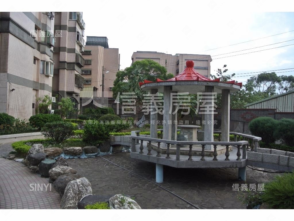 文化國小旁美感挑高３房房屋室內格局與周邊環境