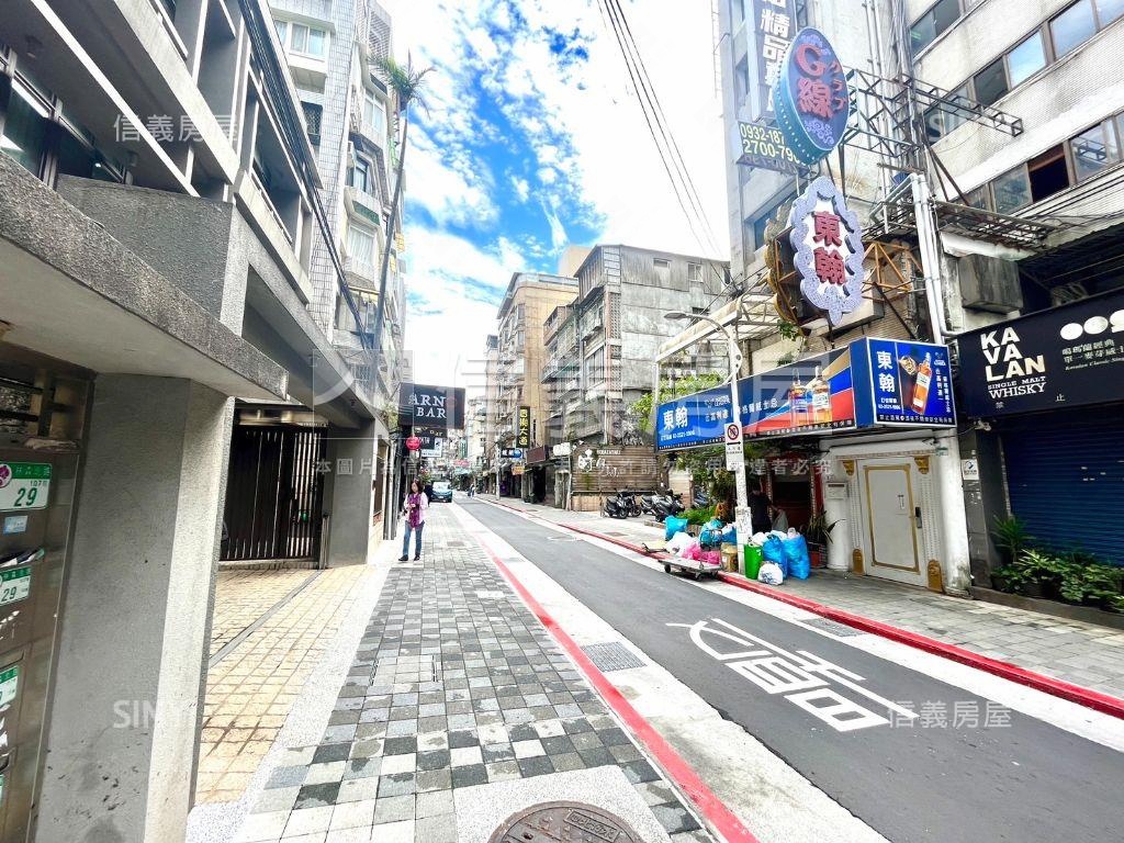 精選雙語學區電梯套房Ａ房屋室內格局與周邊環境