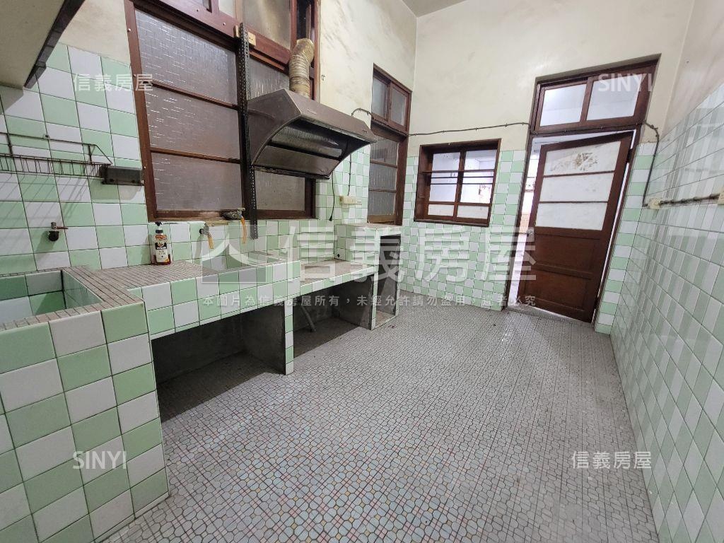 永安雙特區透天店面房屋室內格局與周邊環境