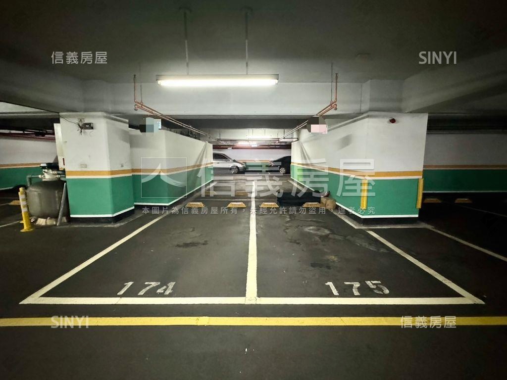 大英博物館·Ｂ３平面車位房屋室內格局與周邊環境