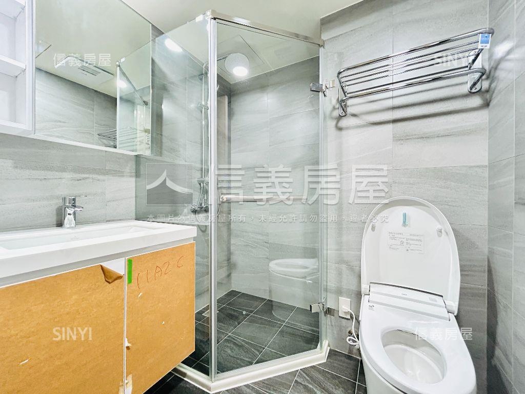 新碩文曲兩房十一樓之１房屋室內格局與周邊環境