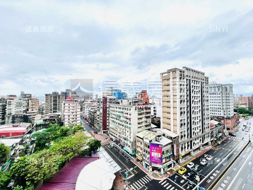 新碩文曲兩房十一樓之１房屋室內格局與周邊環境