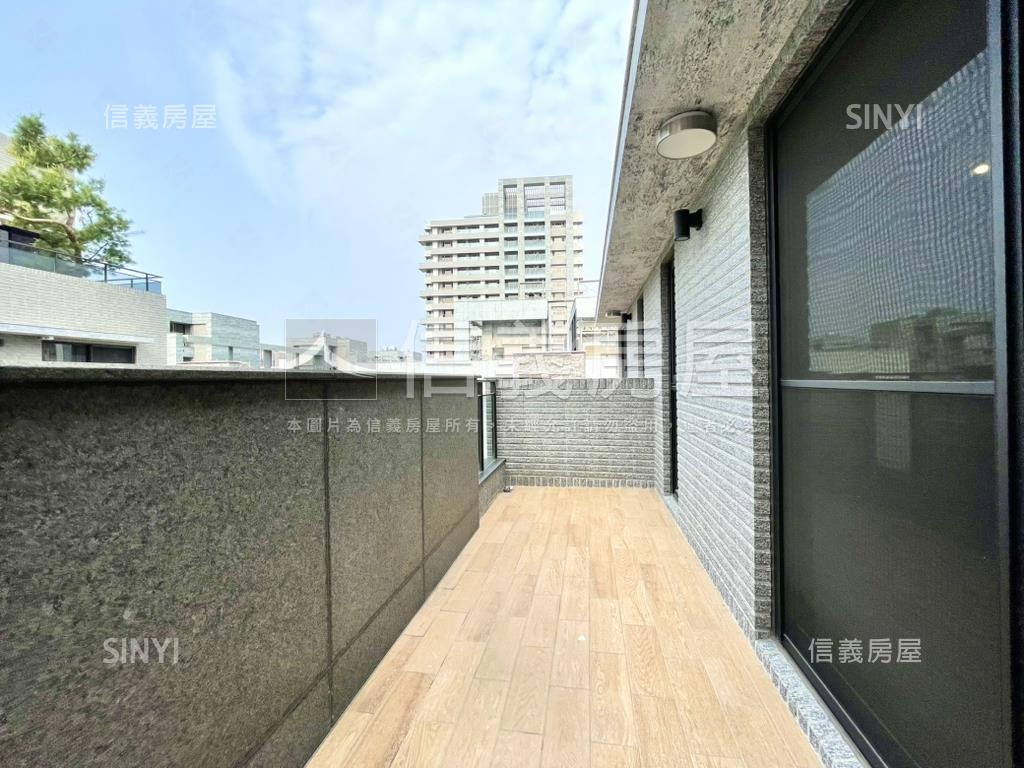 南屯全新電梯別墅房屋室內格局與周邊環境