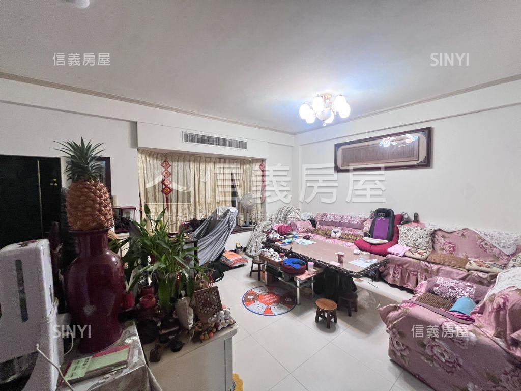 皇家大庭院邊間透天房屋室內格局與周邊環境