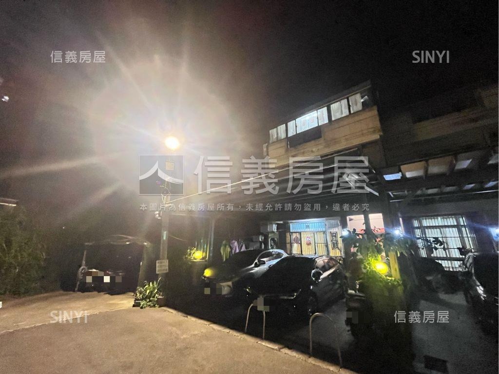 皇家大庭院邊間透天房屋室內格局與周邊環境