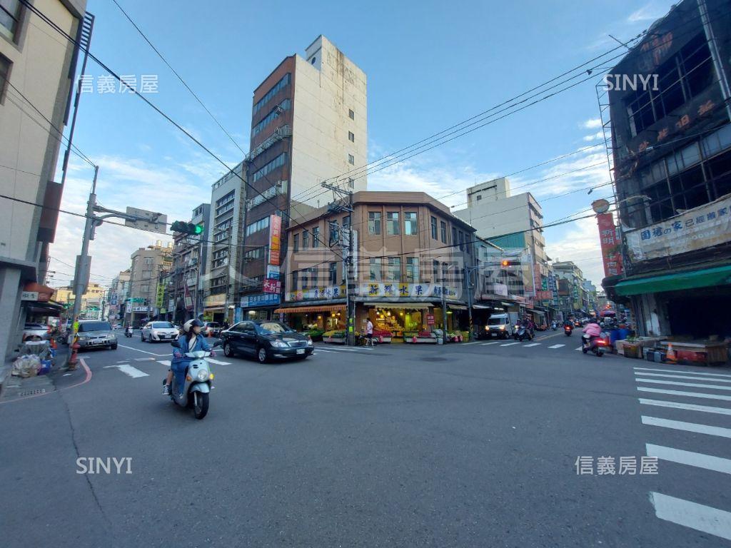 近Ａ２２老街溪步道美套房房屋室內格局與周邊環境