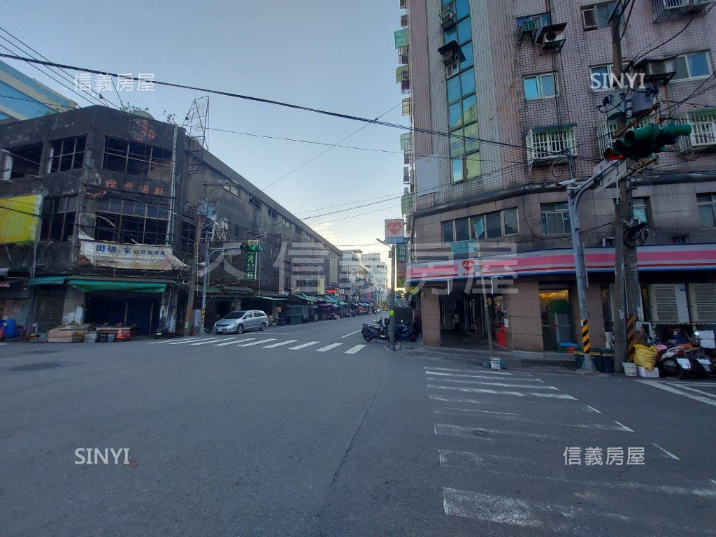 近Ａ２２老街溪步道美套房房屋室內格局與周邊環境