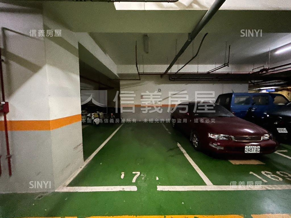 面海景精美大四房平車房屋室內格局與周邊環境