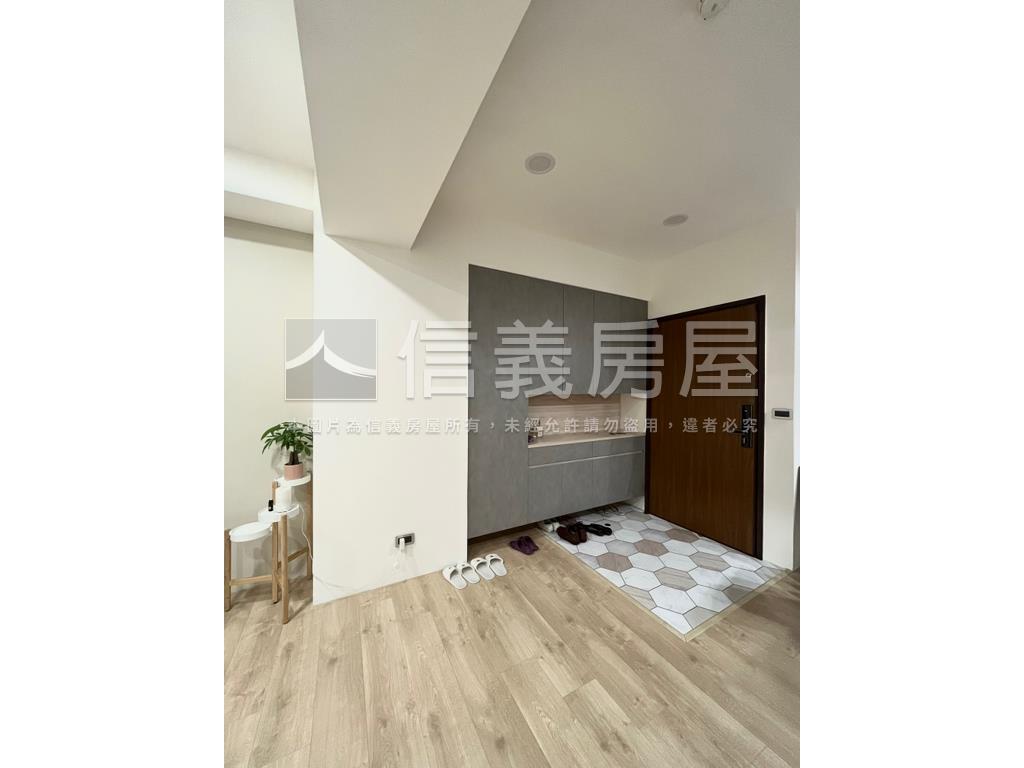 維多利亞大器裝潢附平車房屋室內格局與周邊環境