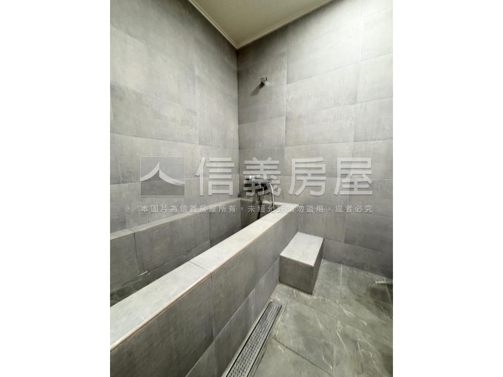 維多利亞大器裝潢附平車房屋室內格局與周邊環境
