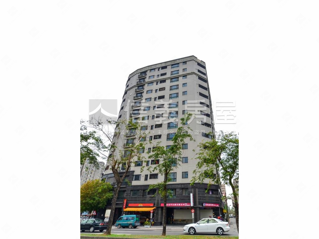 專任閱讀高樓兩房美屋況房屋室內格局與周邊環境