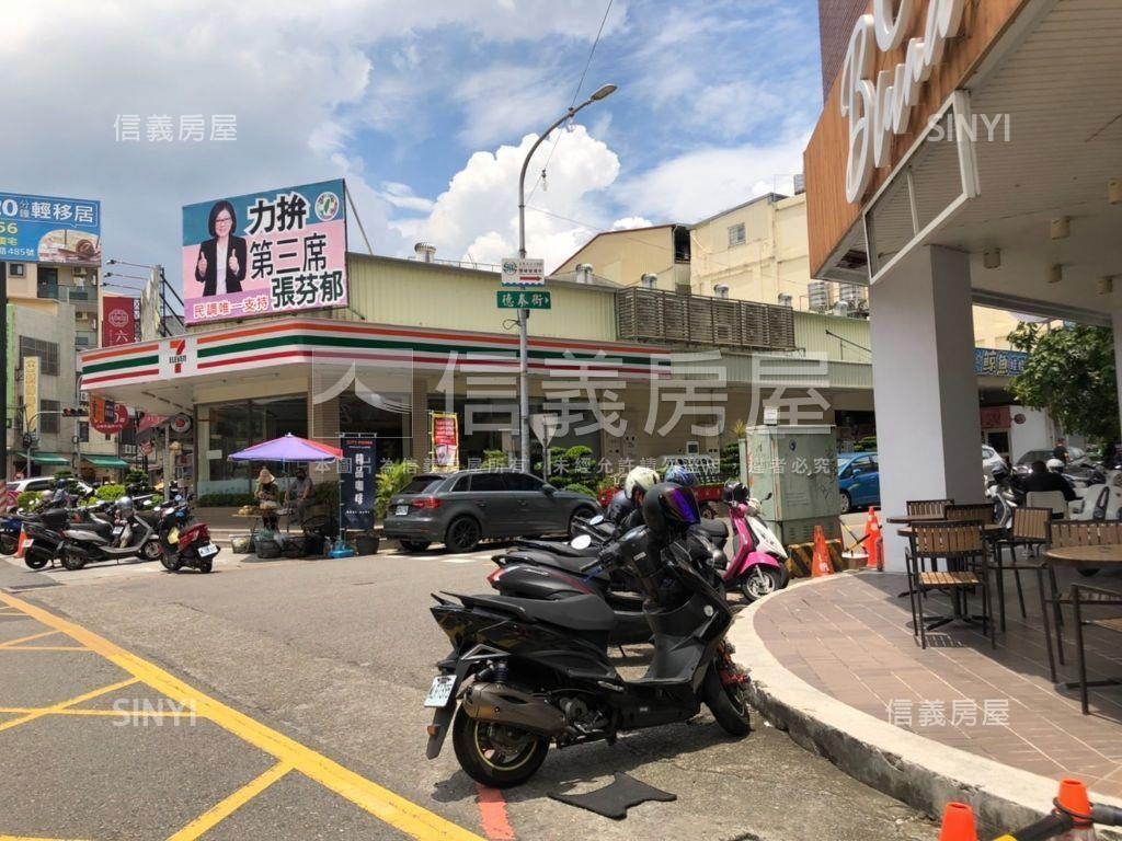 近中正路活路車庫透天房屋室內格局與周邊環境